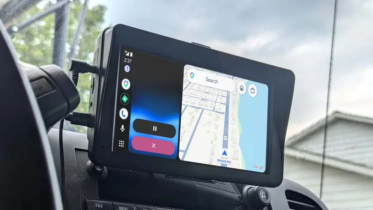 Не винийте телефон за задержки Android Auto — ваша головная единица важнее, чем признает Google