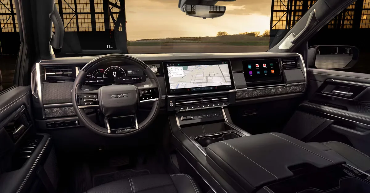 GMC установила пять экранов в 2027 Sierra, но есть одна вещь, которая ухудшается в новых автомобилях