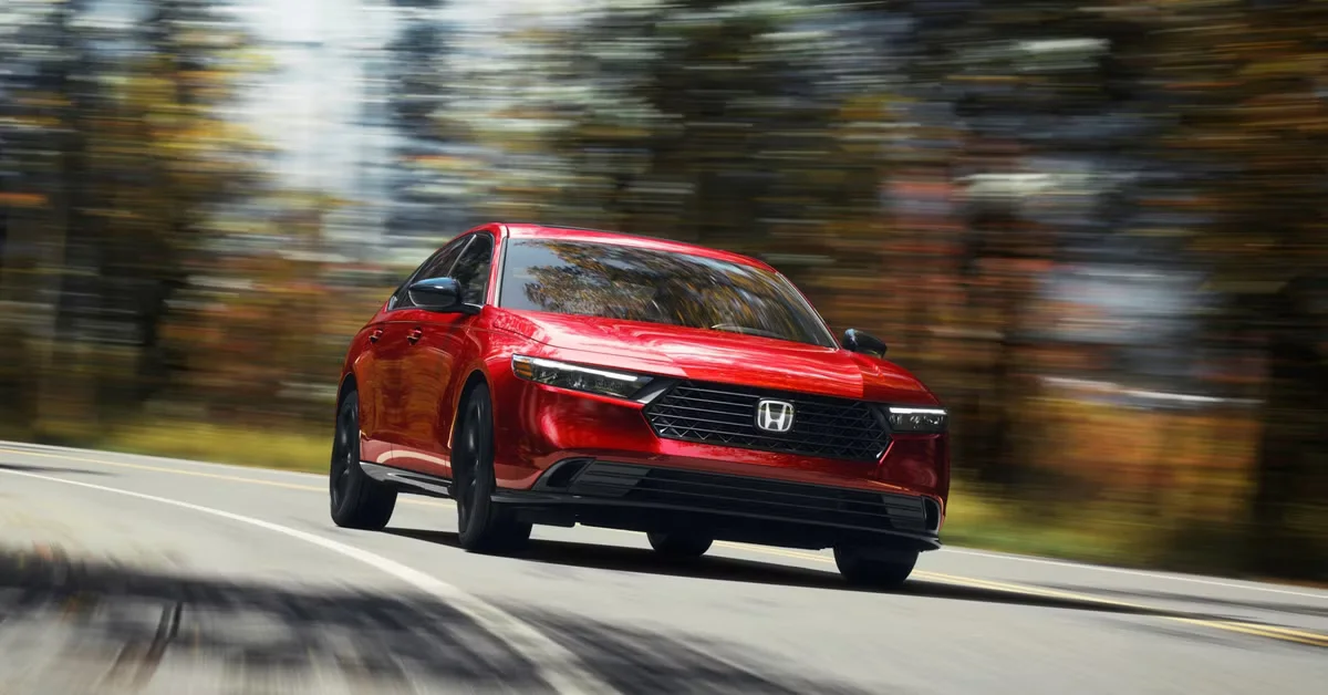 Перестаньте переплачивать за кроссовер, когда этот седан Honda предлагает премиум-качество за меньшие деньги